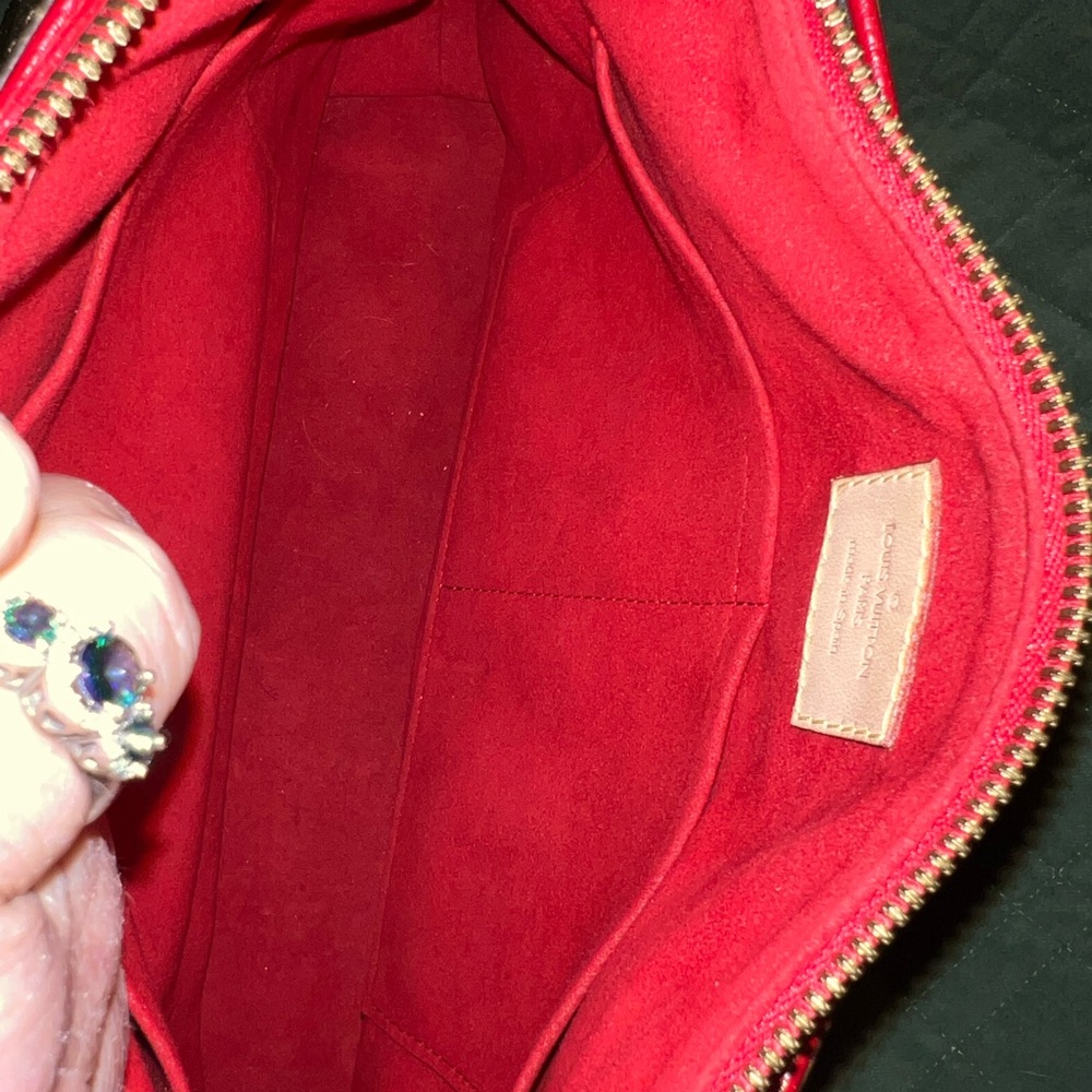 Louis Vuitton Brown and Red Shoulder Bag with Monogram Canvas - Picture 9 of 13